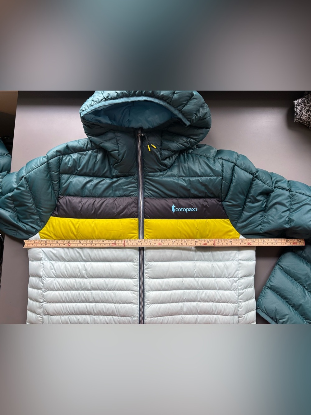 Cotopaxi Fuego Down Puffer Coat- Medium - Picture 9 of 10
